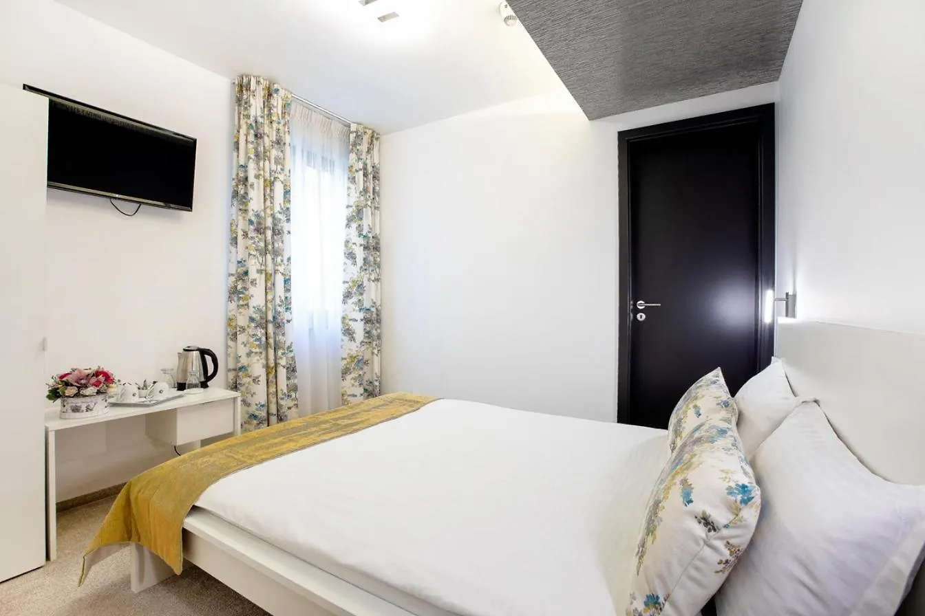 Romana Apartments City Center Boekarest